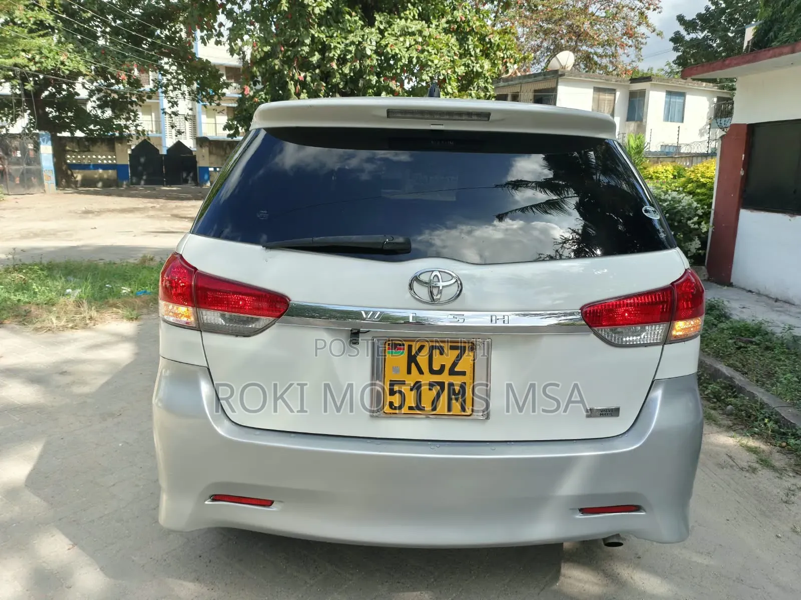 Toyota Wish 2012 White