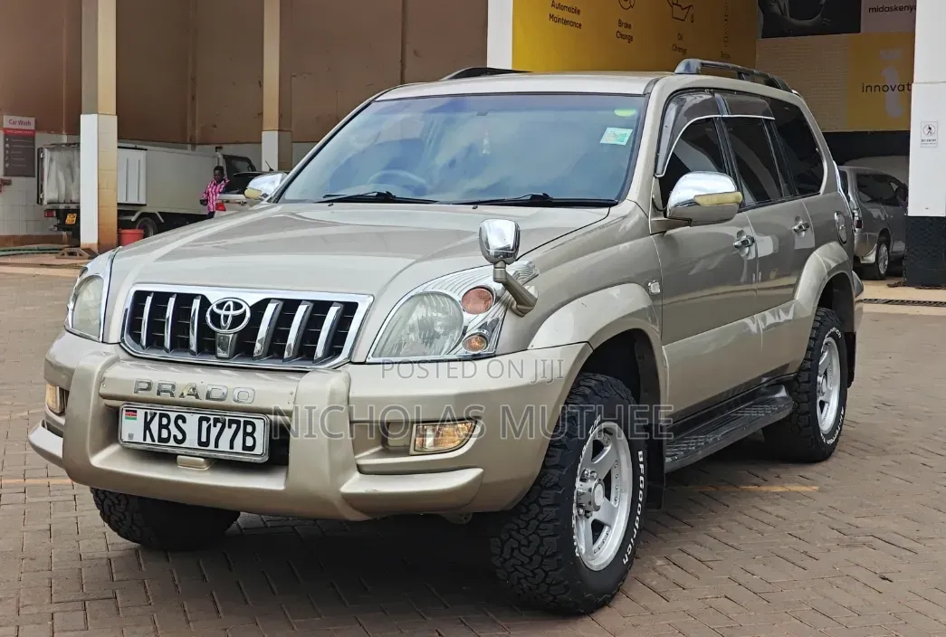 Toyota Land Cruiser Prado 2005 Gold