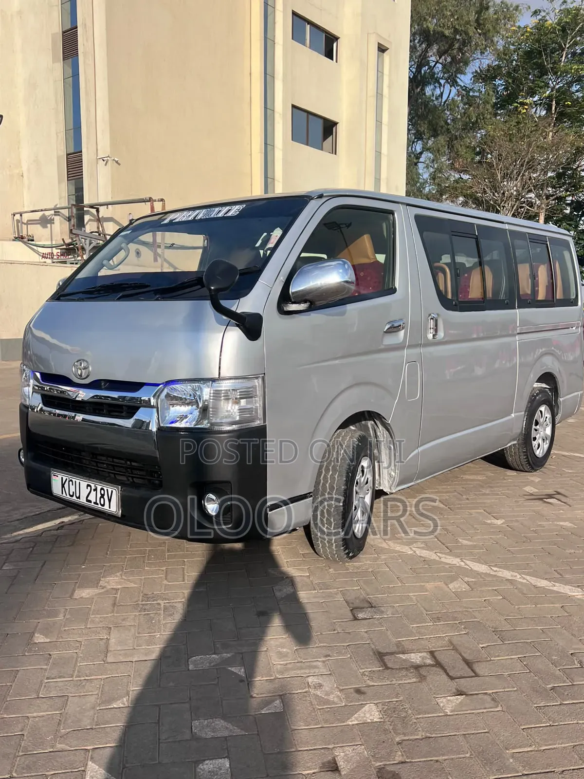 Toyota HiAce 2013 Silver