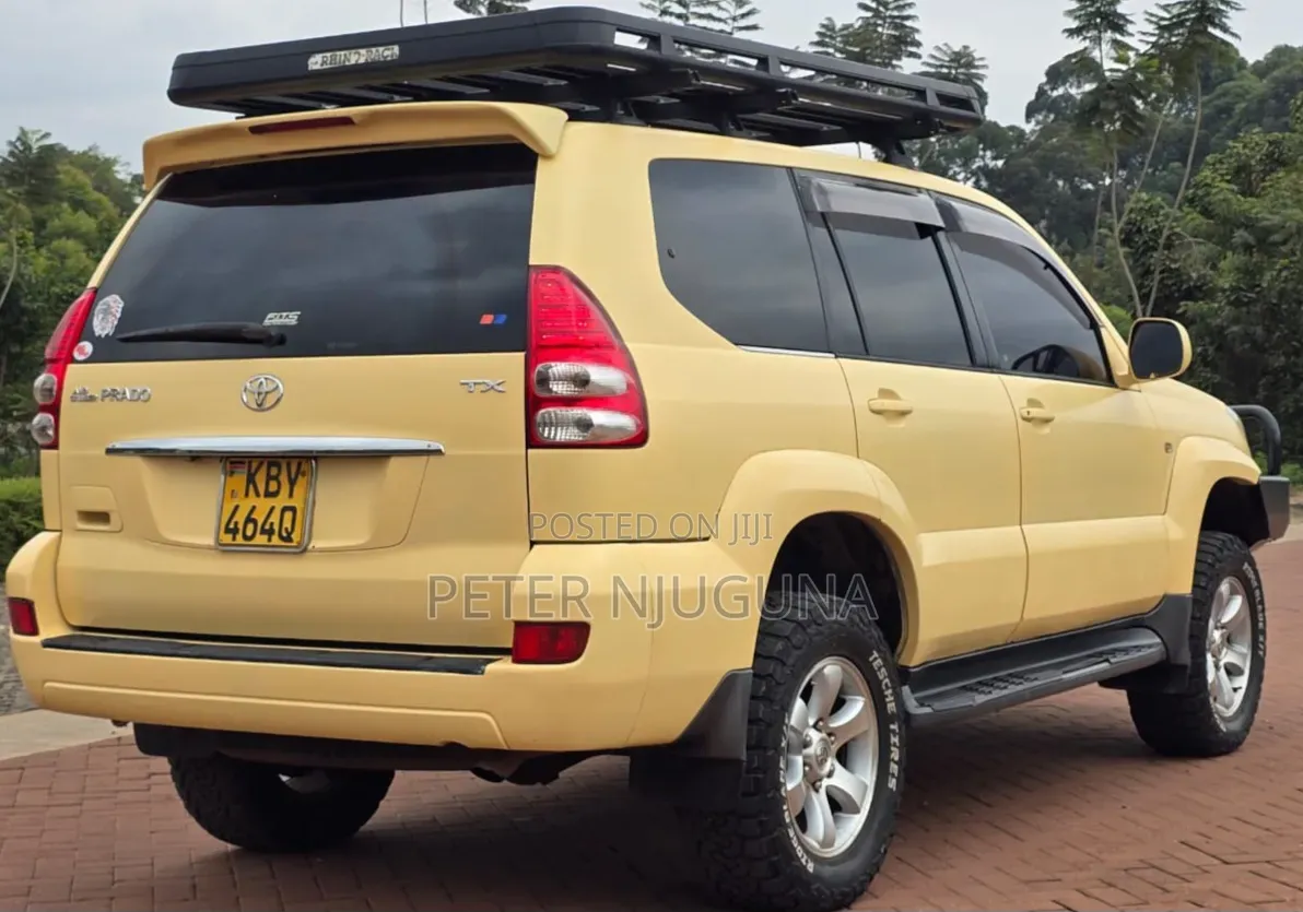 Toyota Land Cruiser 3.0 D-4D C 2006 Yellow