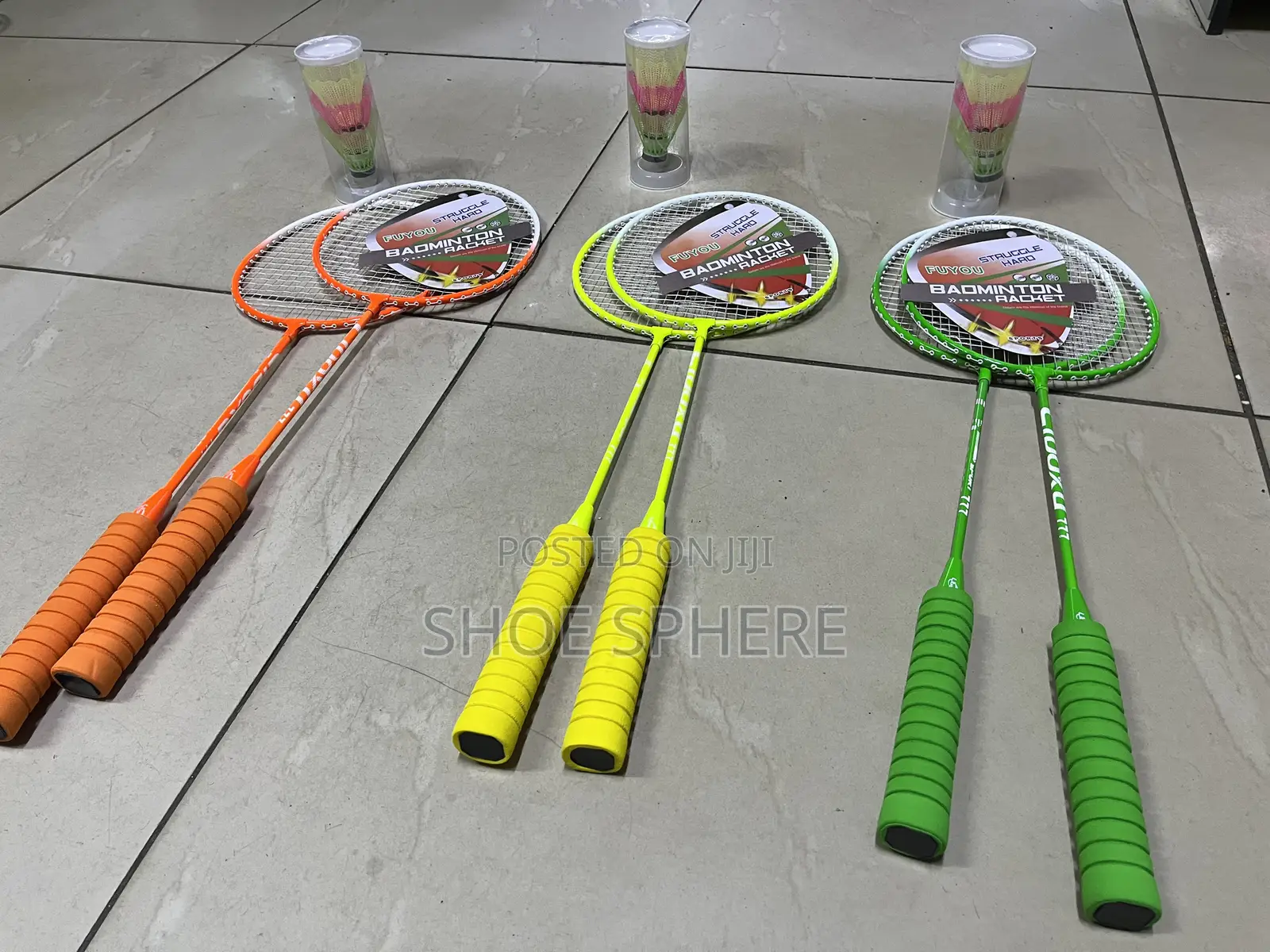 2 Badminton Rackets +3 Shutter Cocks