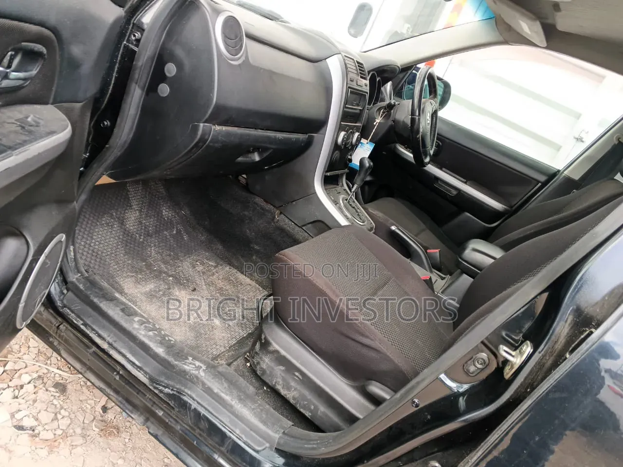 Suzuki Escudo 2011 Black
