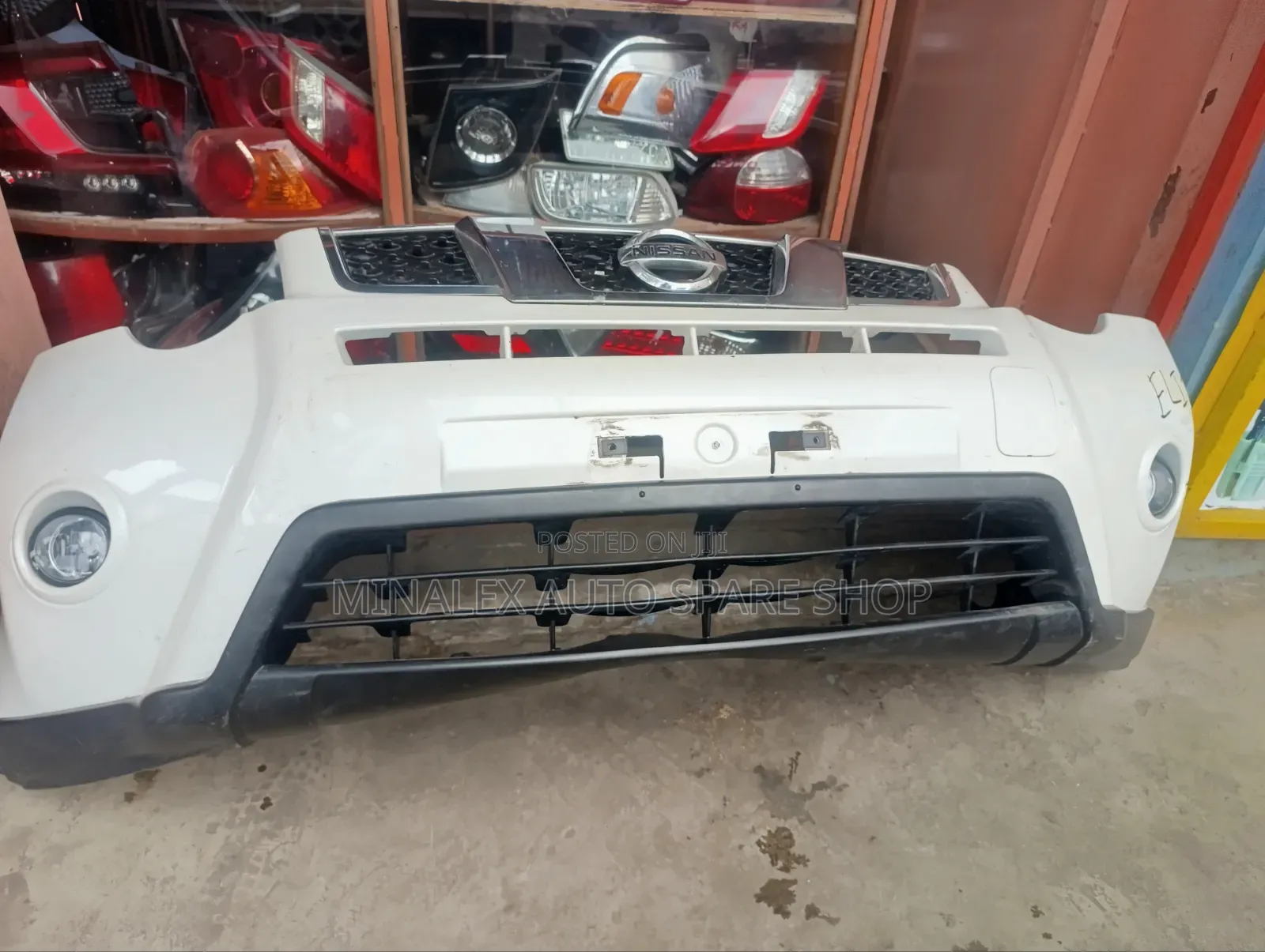 Nissan X-Tril Front Bumper Complete With Fog Lights and Covers