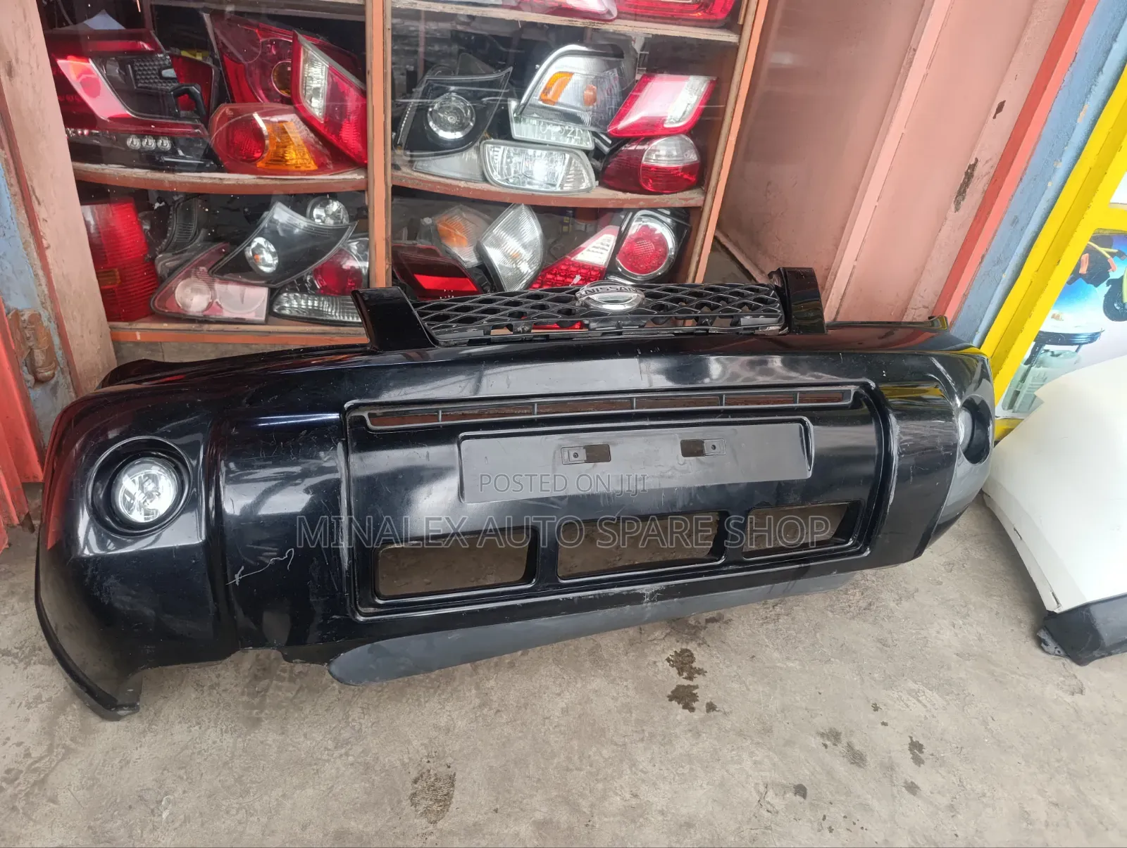 Front Bumper Nissan X-Tril Year 2005-2007 Complete With Foglights
