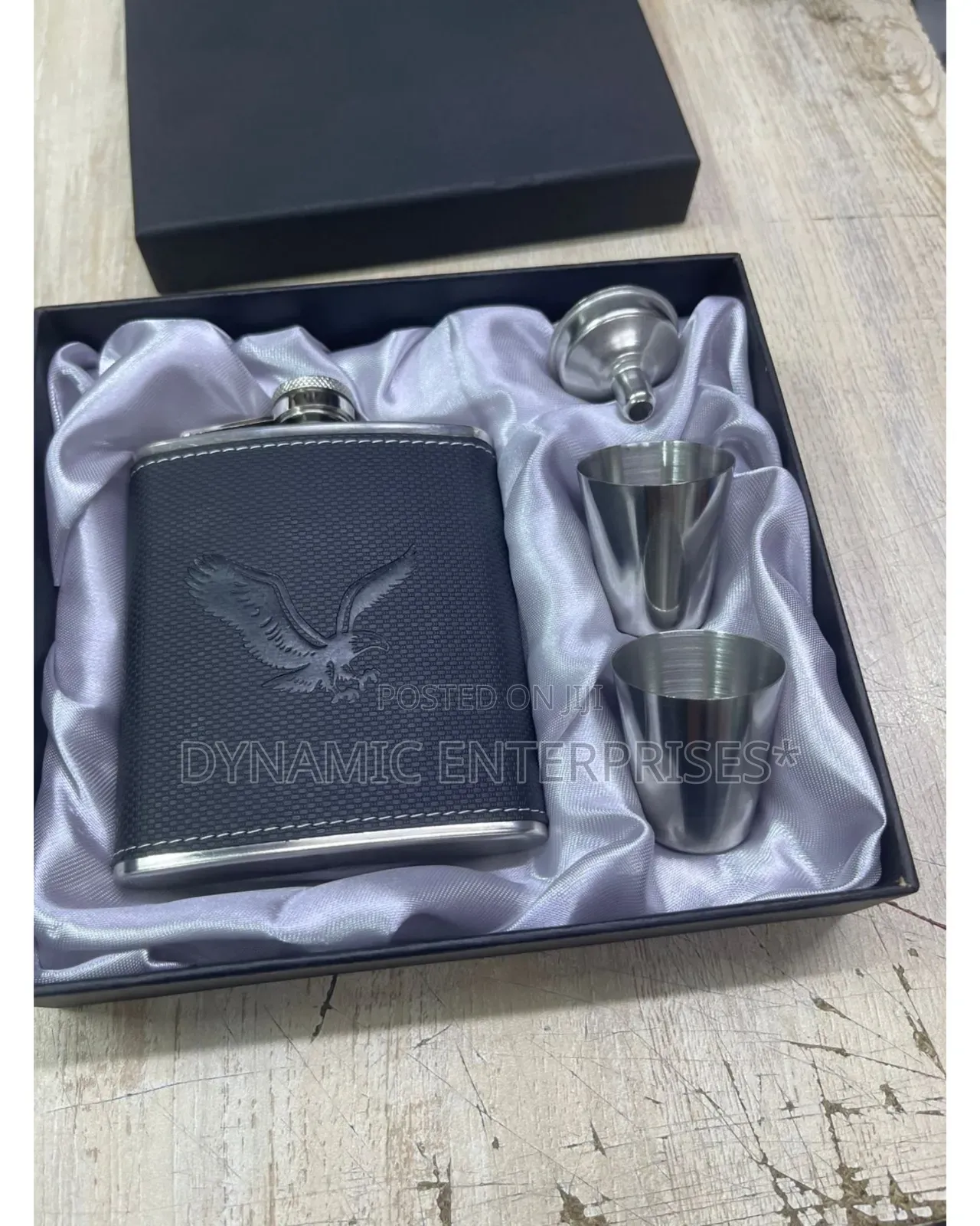 Hip Whisky Bottle Flask Comes in a Nice Package and With Two Tot Cups