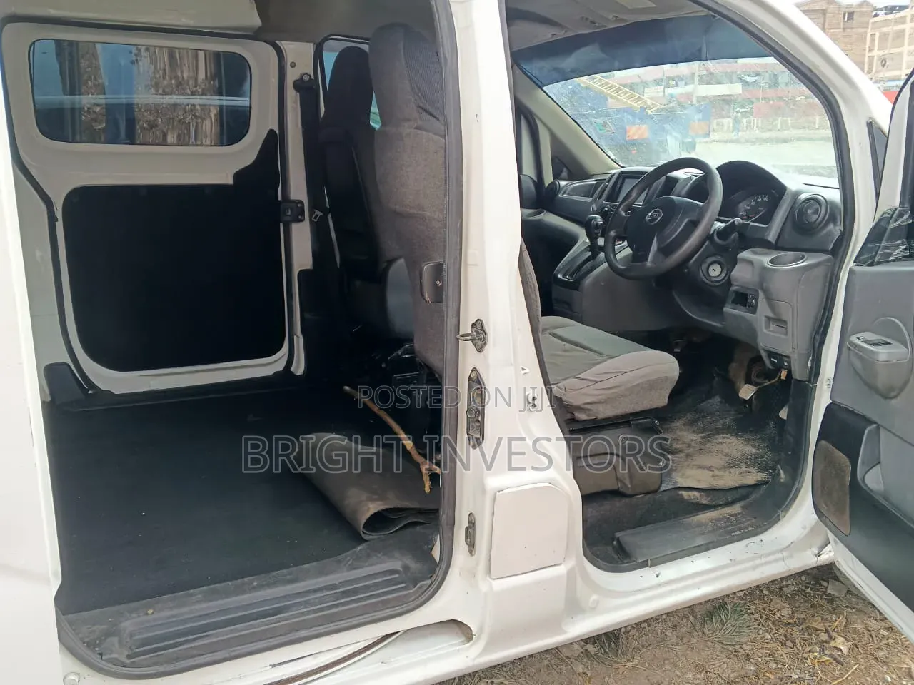 Nissan NV350 2013 White