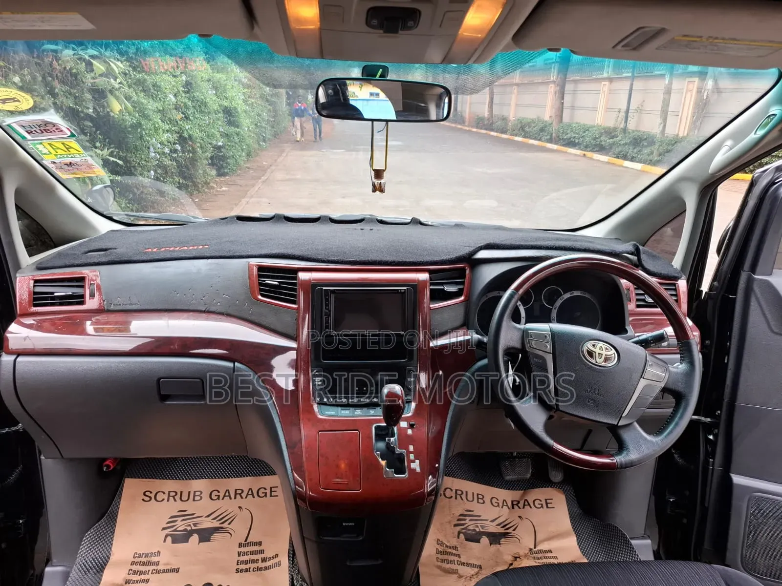 Toyota Vellfire 2010 Black