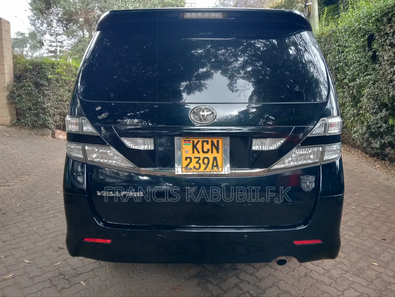 Toyota Vellfire V 2.4 FWD 8-Seater 2010 Black
