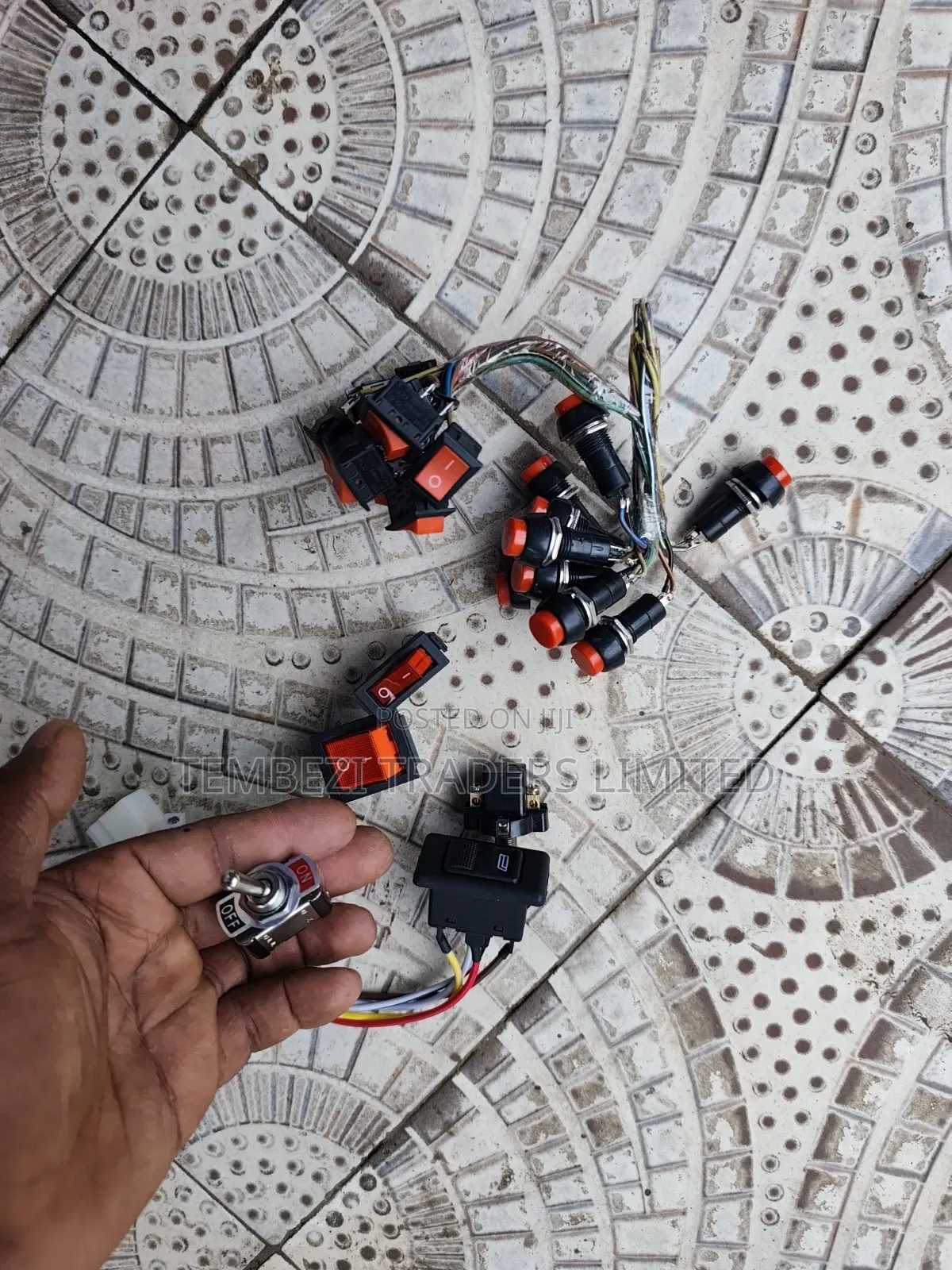 Heavy Duty Car Electronics Switches (Toggle, Rocker, Push Button)