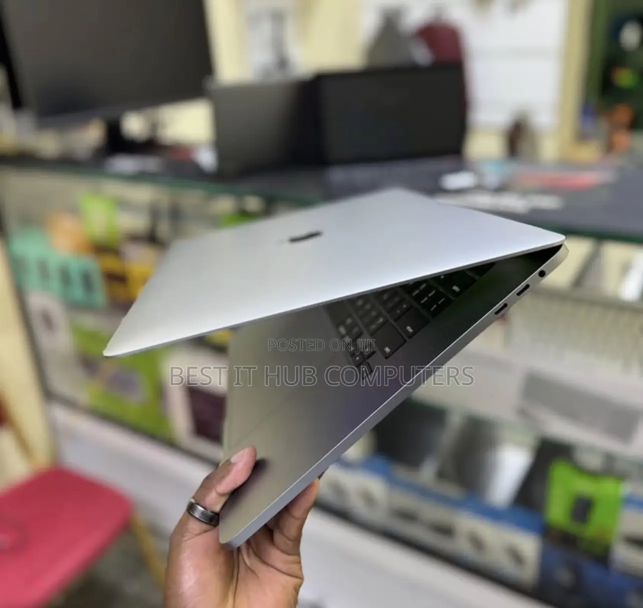 Laptop Apple MacBook Pro 2019 16GB Intel Core i9 SSD 512GB