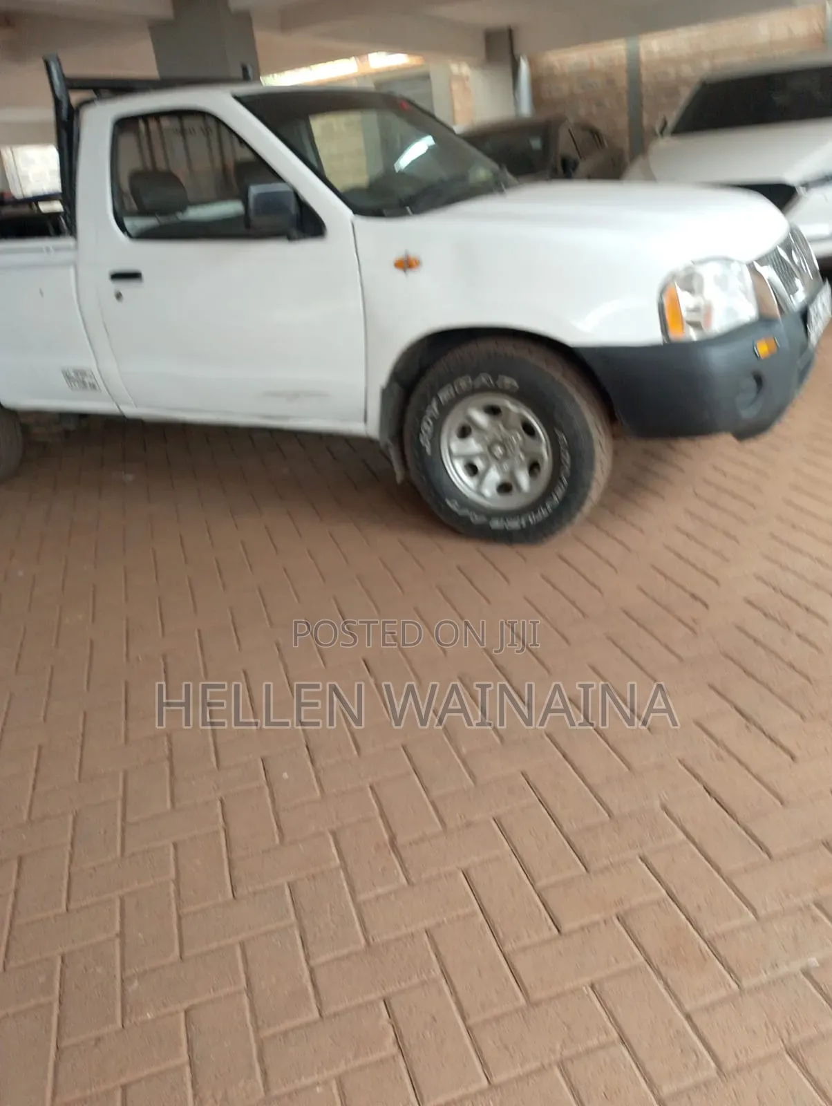 Nissan Hardbody 2005 White