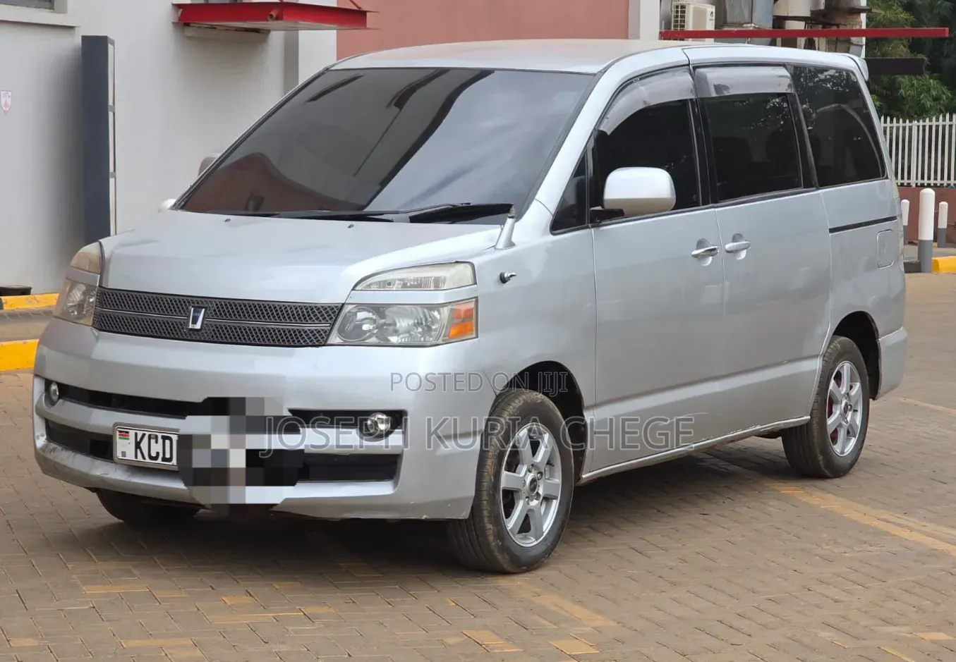 Toyota Voxy 2007 Silver