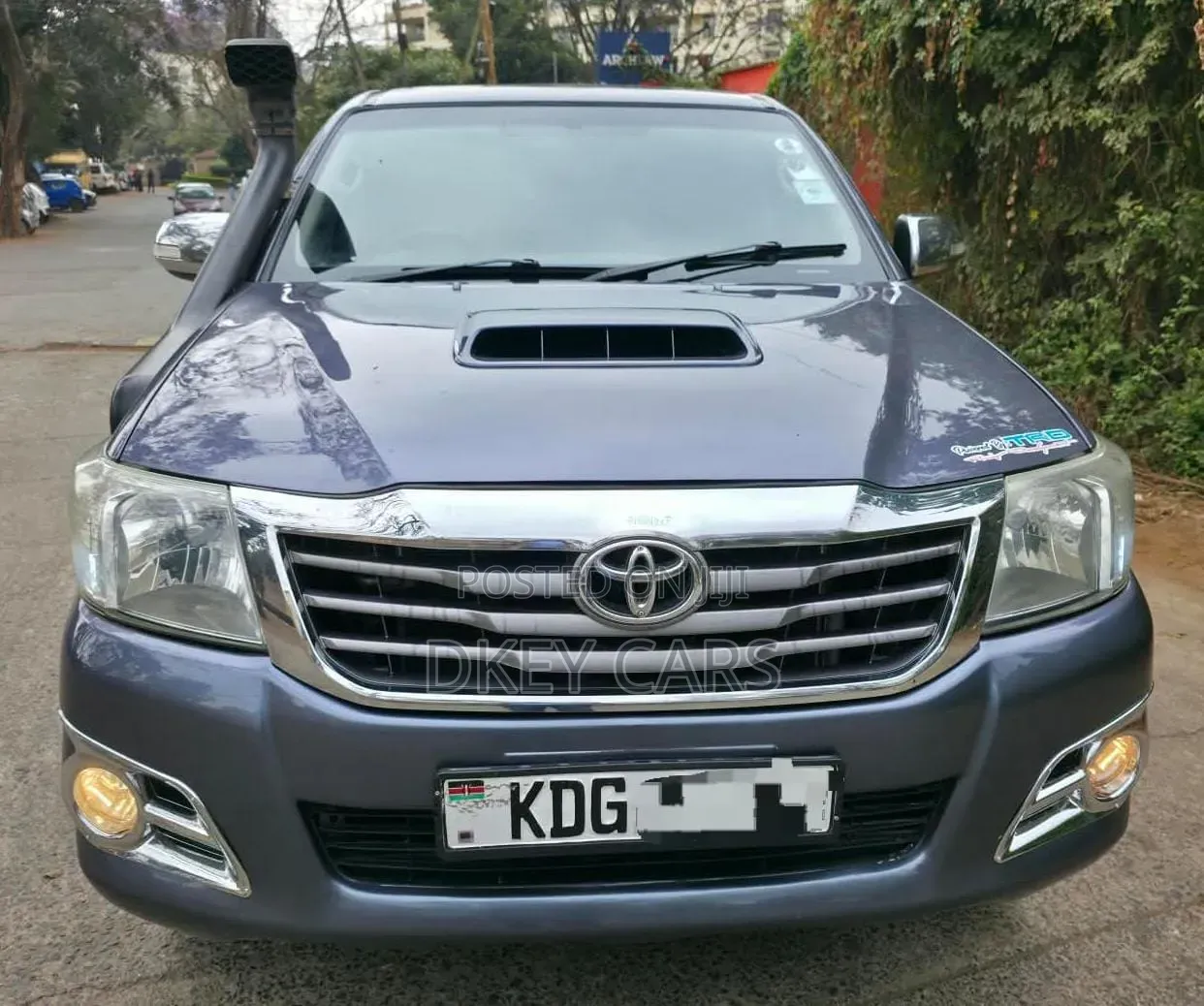 Toyota Hilux 2015 Gray