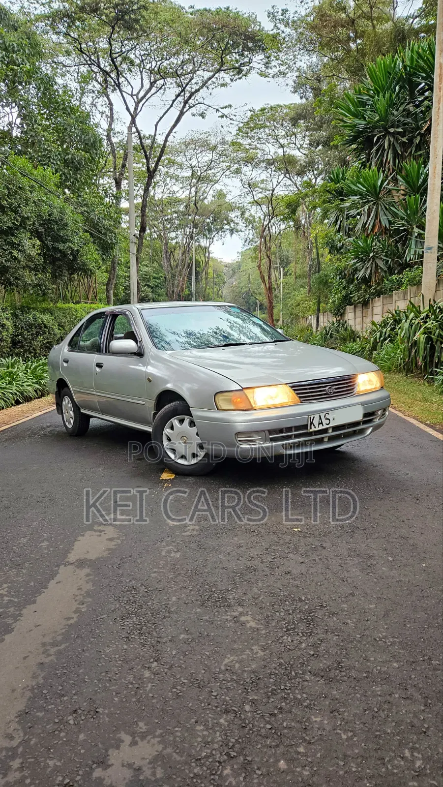 Nissan Sunny 1997 Silver