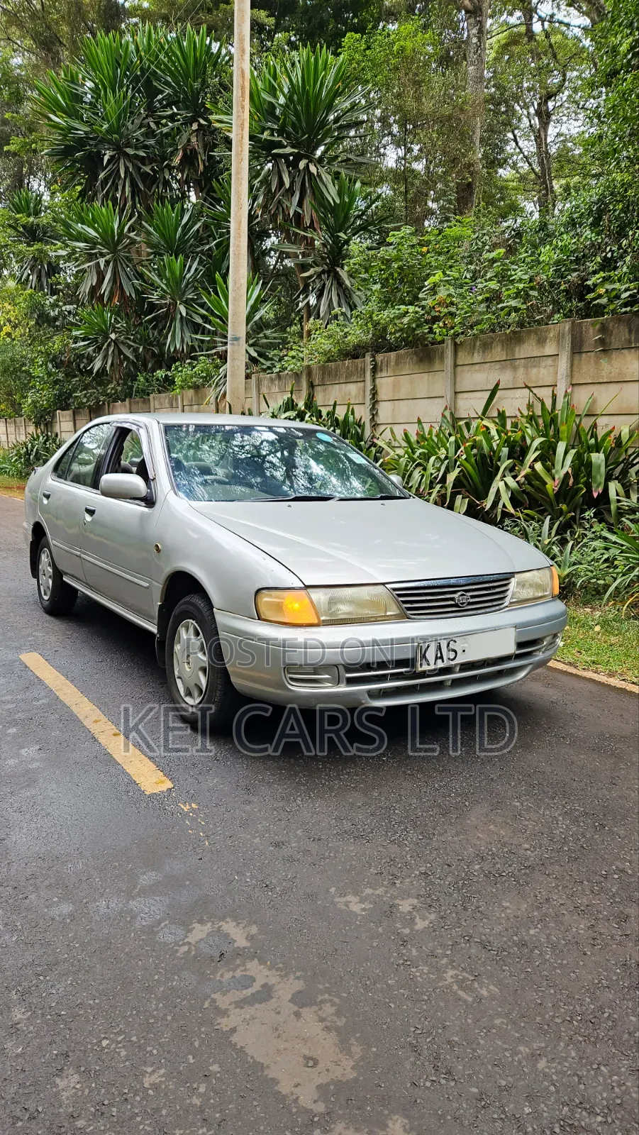 Nissan Sunny 1997 Silver