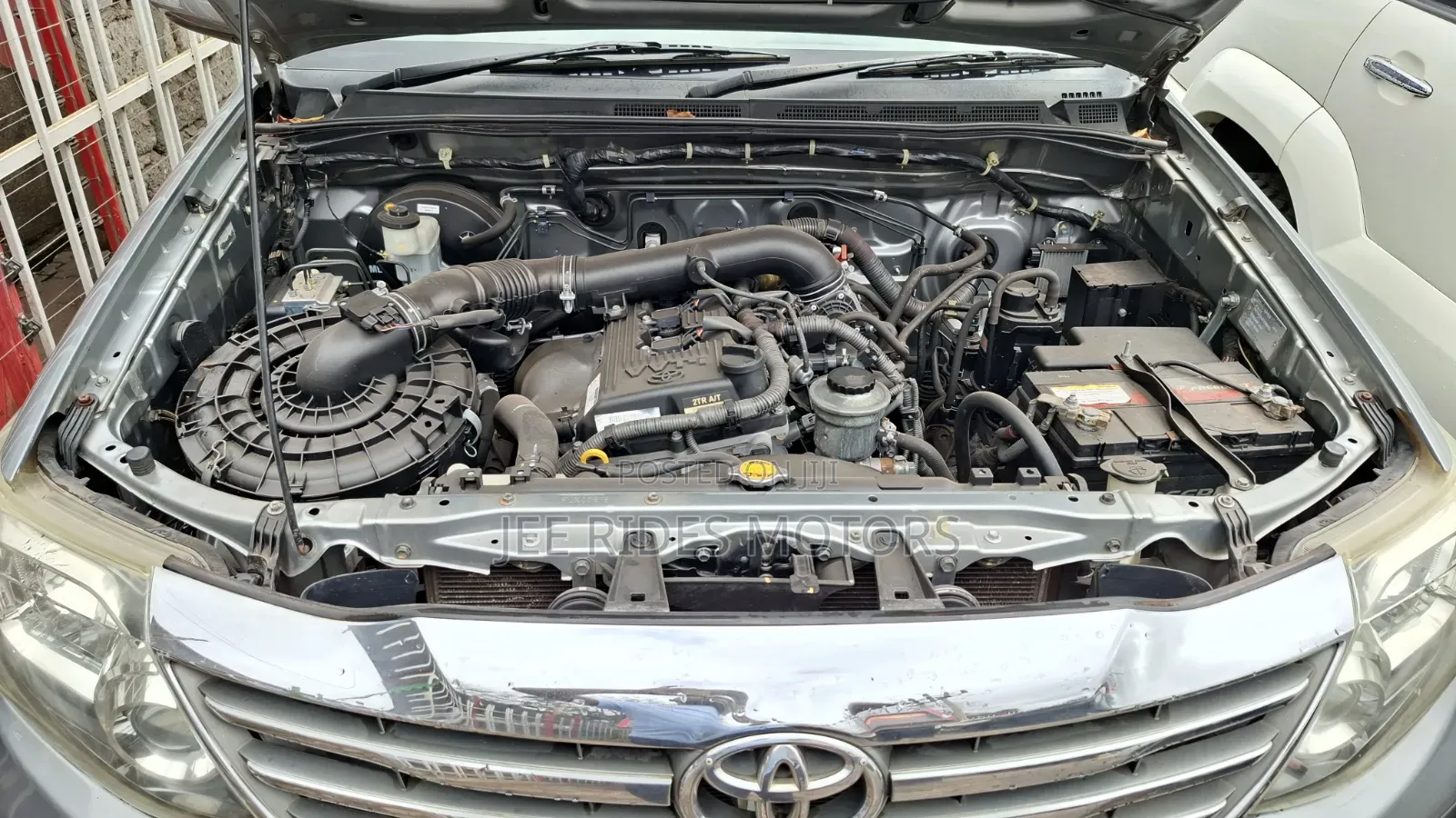 Toyota Fortuner 2.7 AWD 2012 Gray