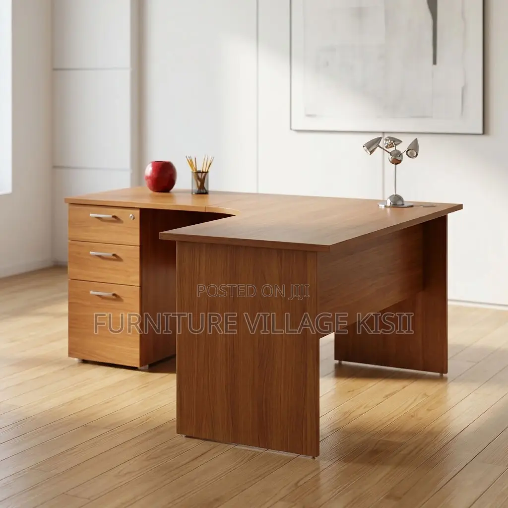 1.4m Curved Office Desk