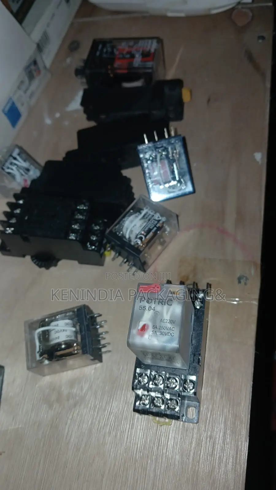 Electromagnetic Relays / Plug-in Relays