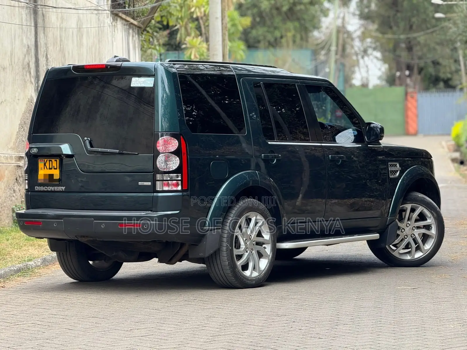 Land Rover Discovery 2015 Green