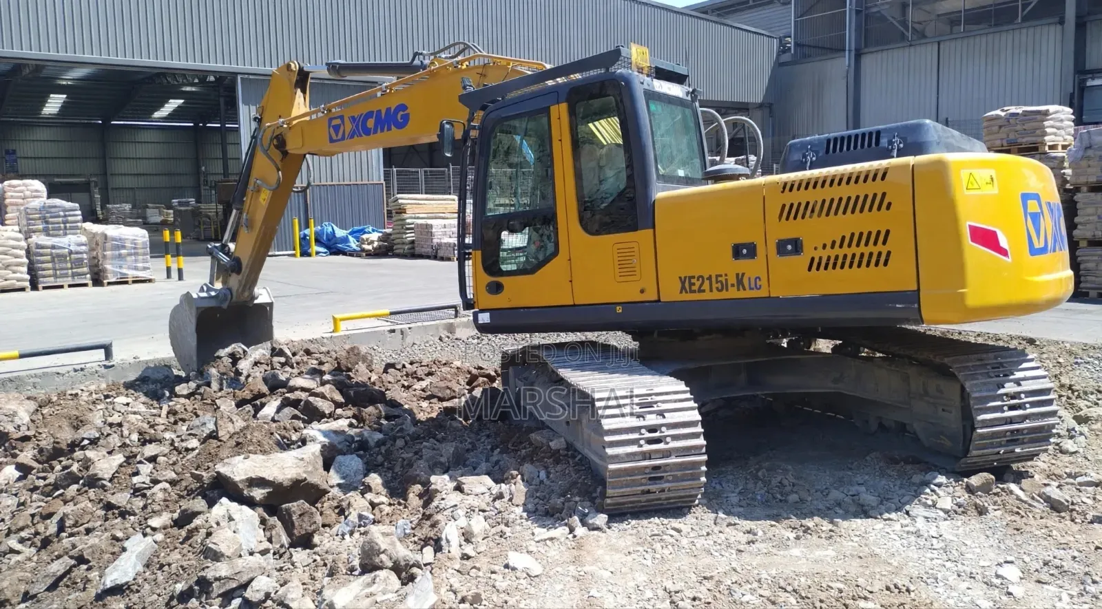 XCMG XE 215i-Lc Excavator