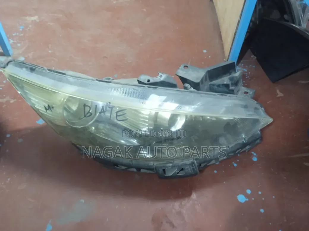 Mazda Biante 2010 Headlight
