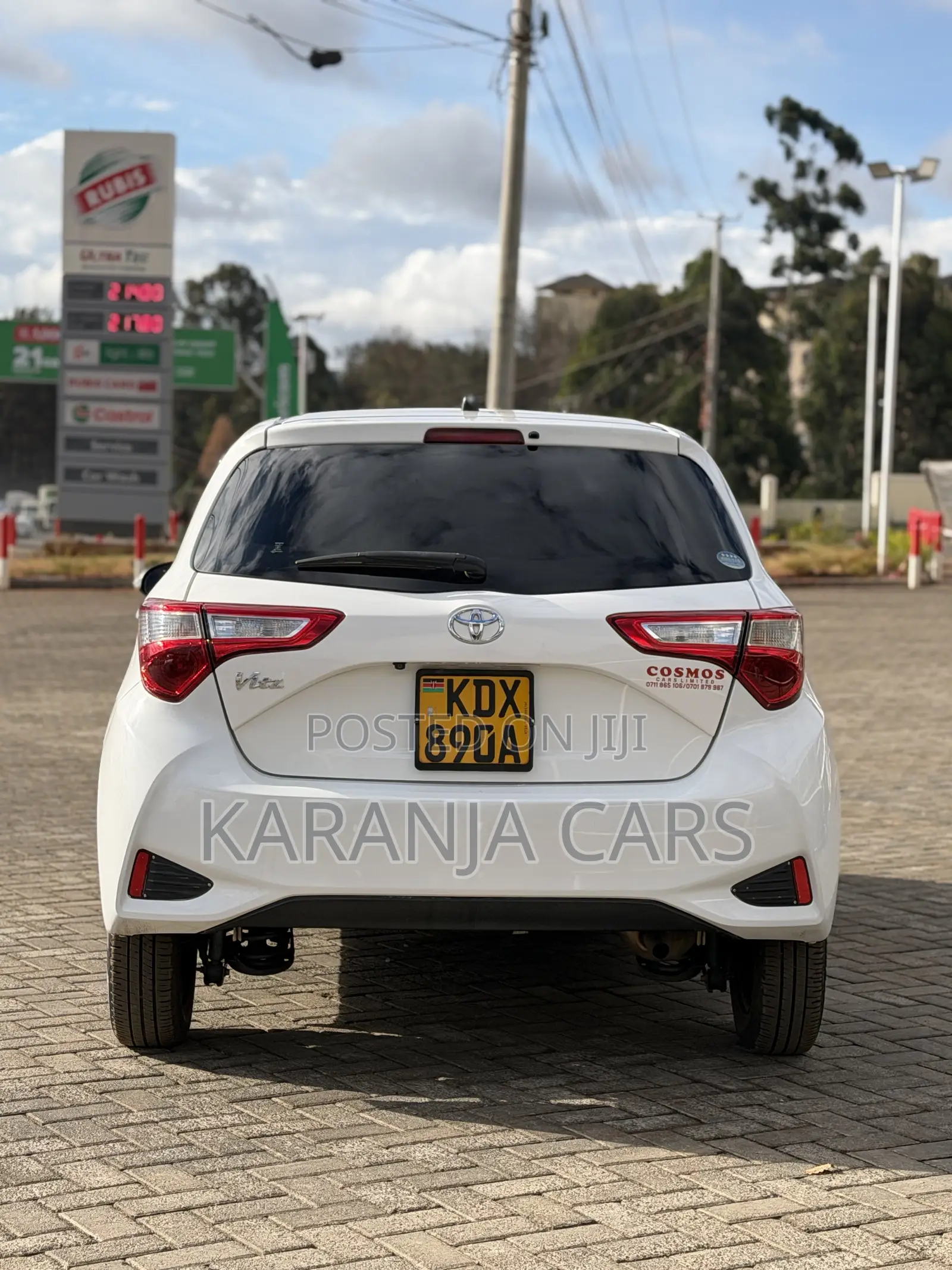 Toyota Vitz 1.0 FWD 5dr 2019 White
