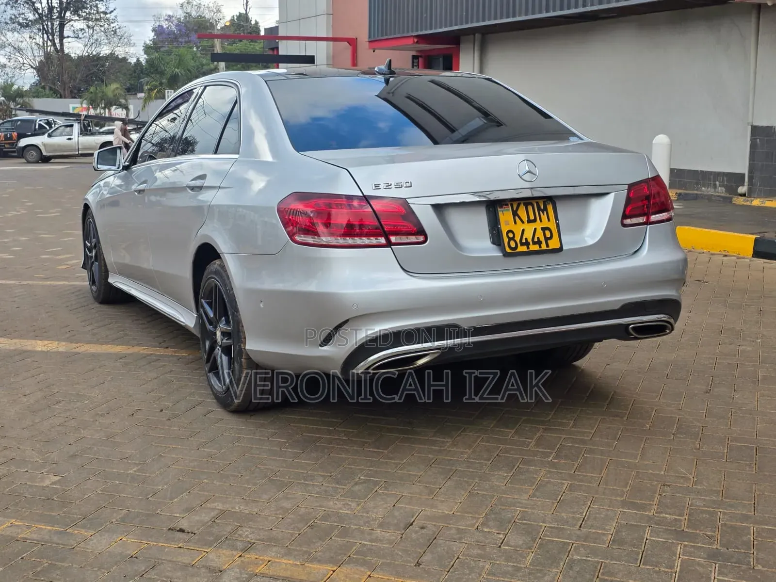 Mercedes-Benz E250 2016 Silver