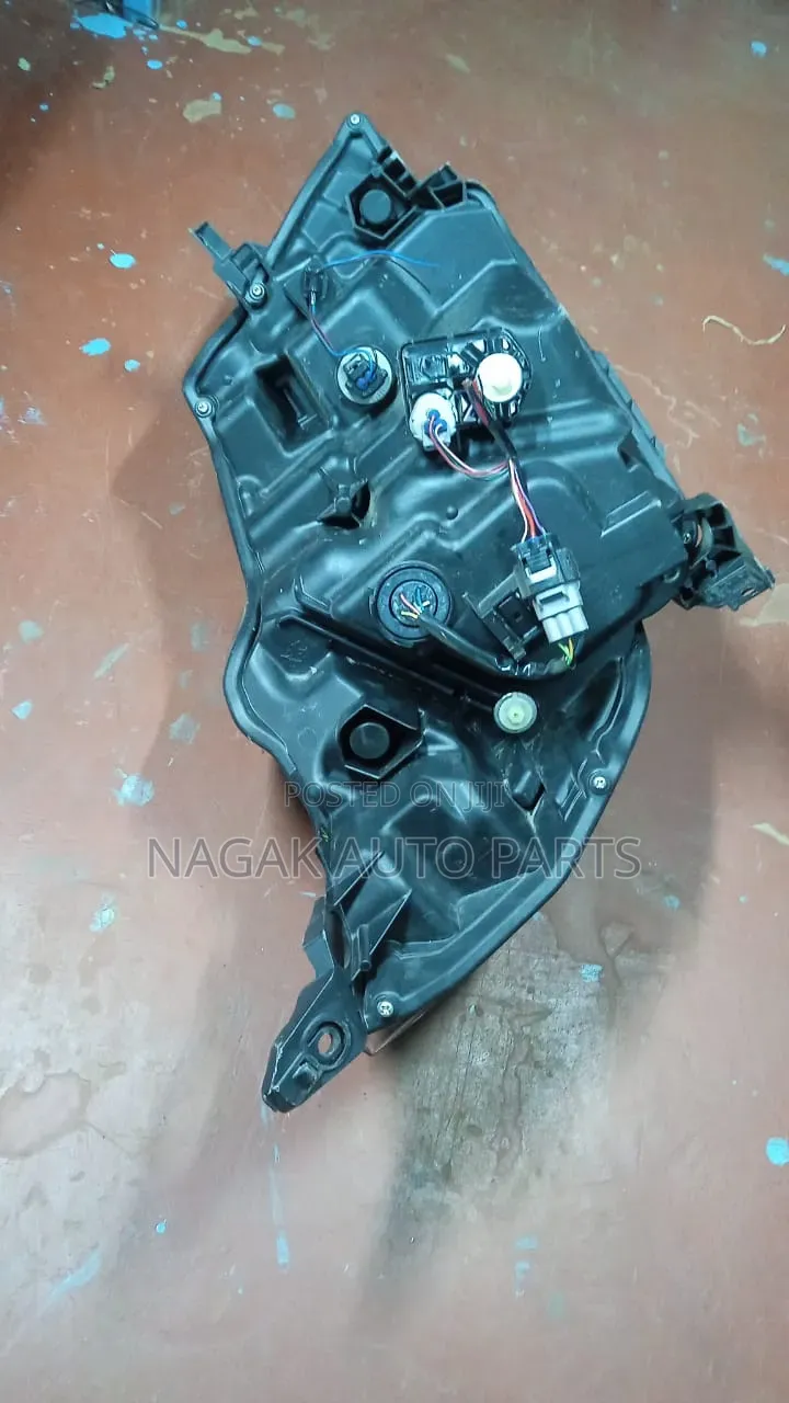Nissan Roox 2015 Headlight