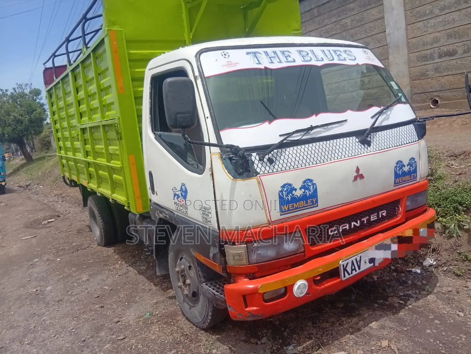 Mitsubishi Canter 4D35