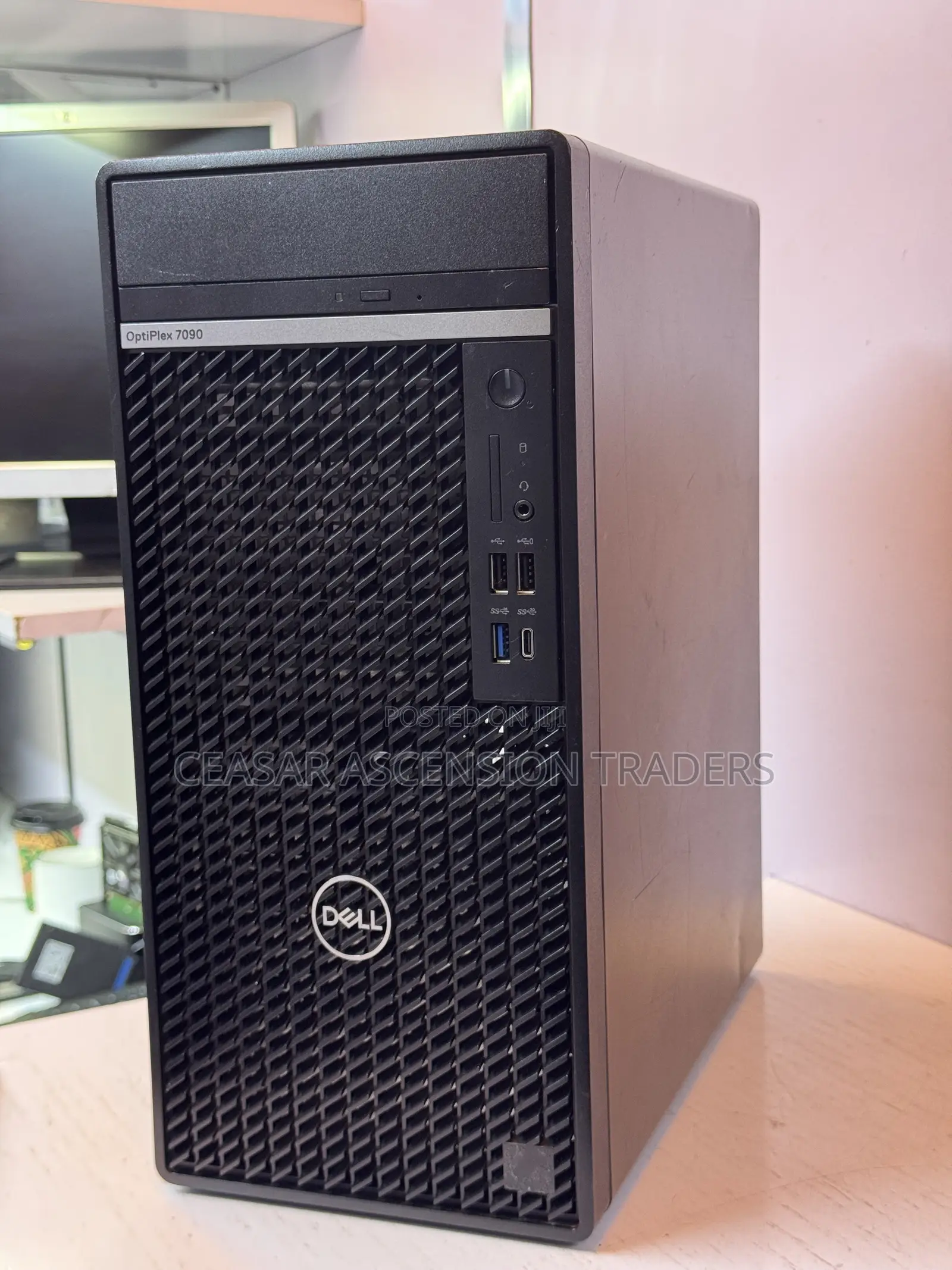Desktop Computer Dell Optiplex 7090 8GB Intel Core i7 SSD 256GB