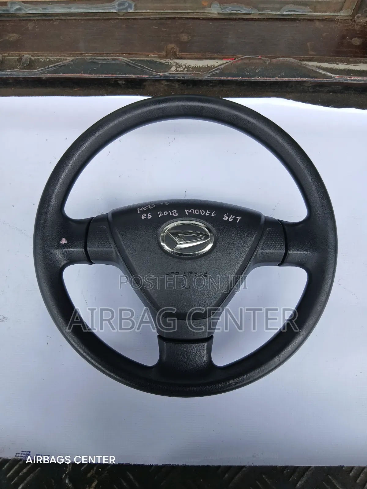 Daihatsu Mira Steering Airbag