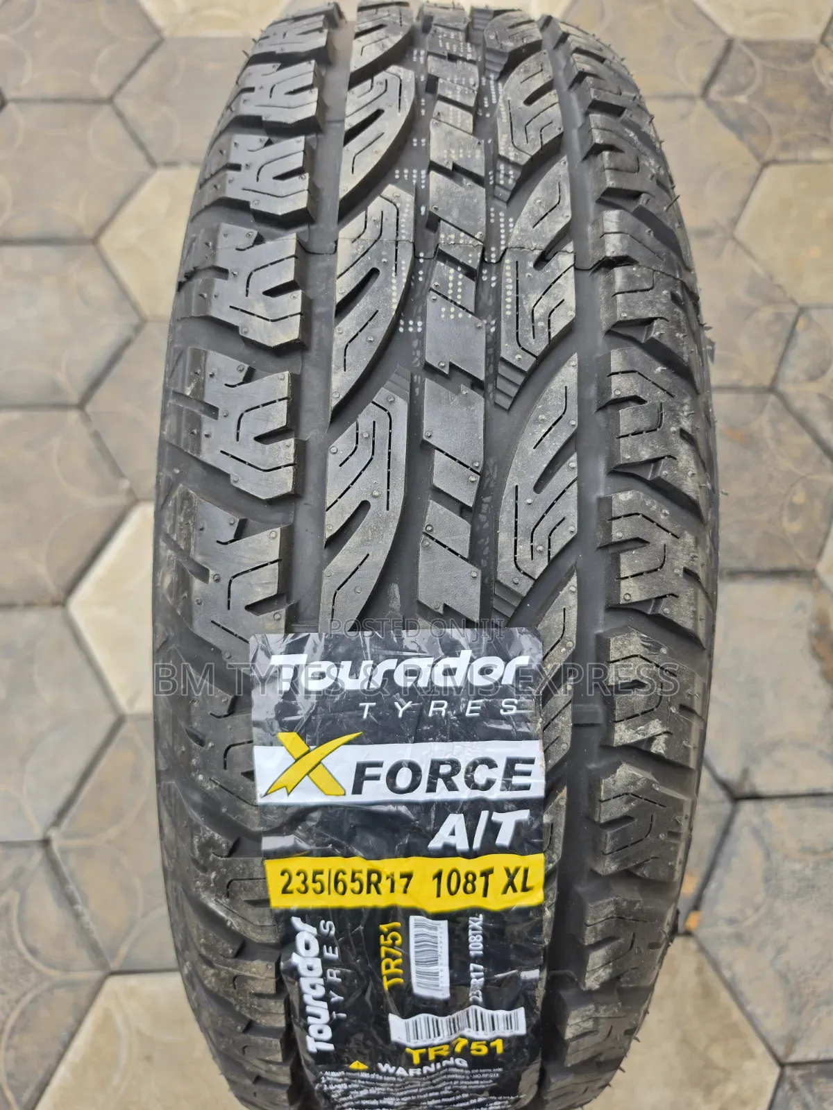 235 /65 R17 X Force.