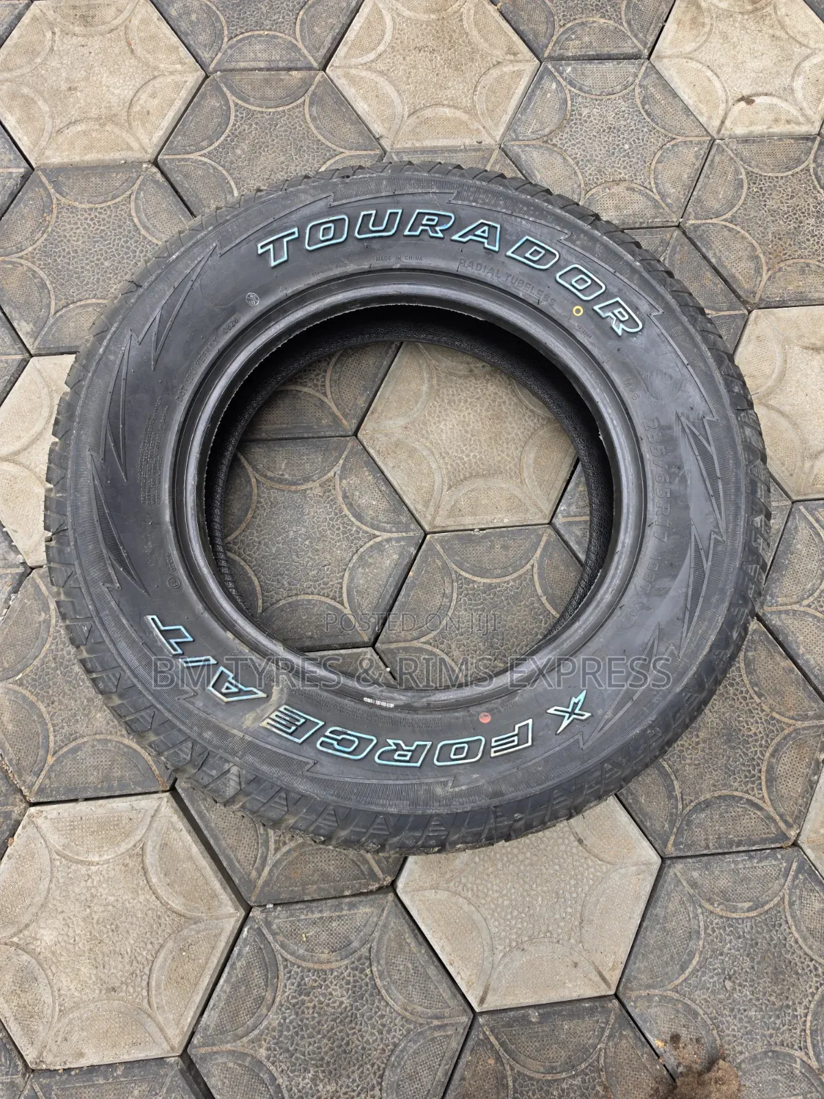 235 /65 R17 X Force.