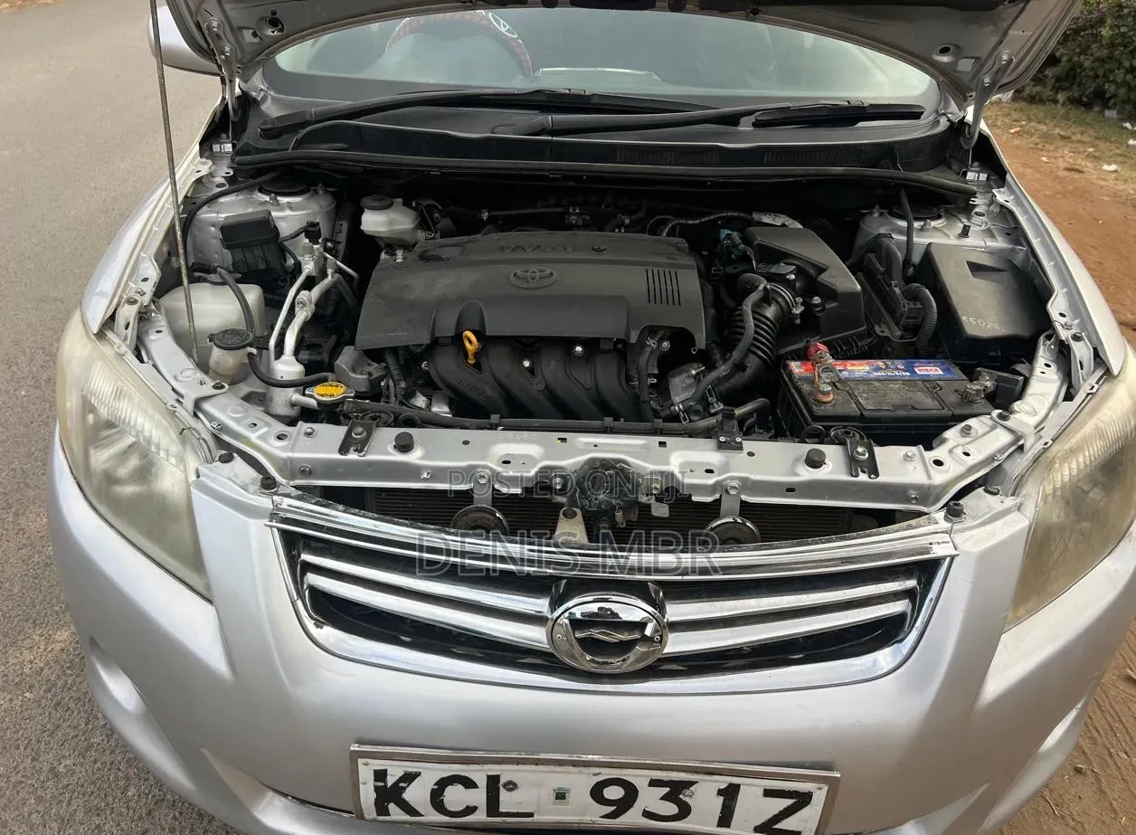 Toyota Corolla Fielder 2012 Silver