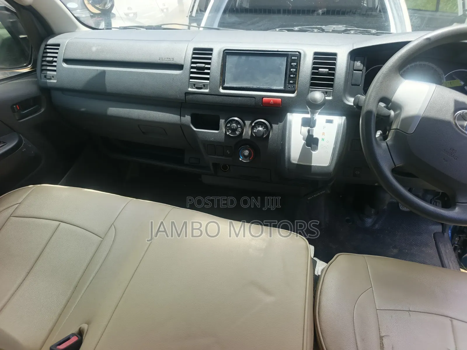 Toyota HiAce 2020 Blue