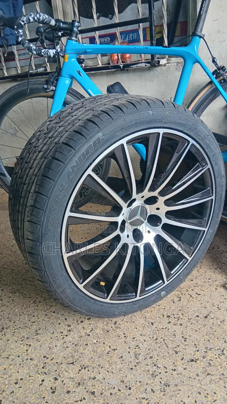 Mercedes-Benz Rim 18" Staggered