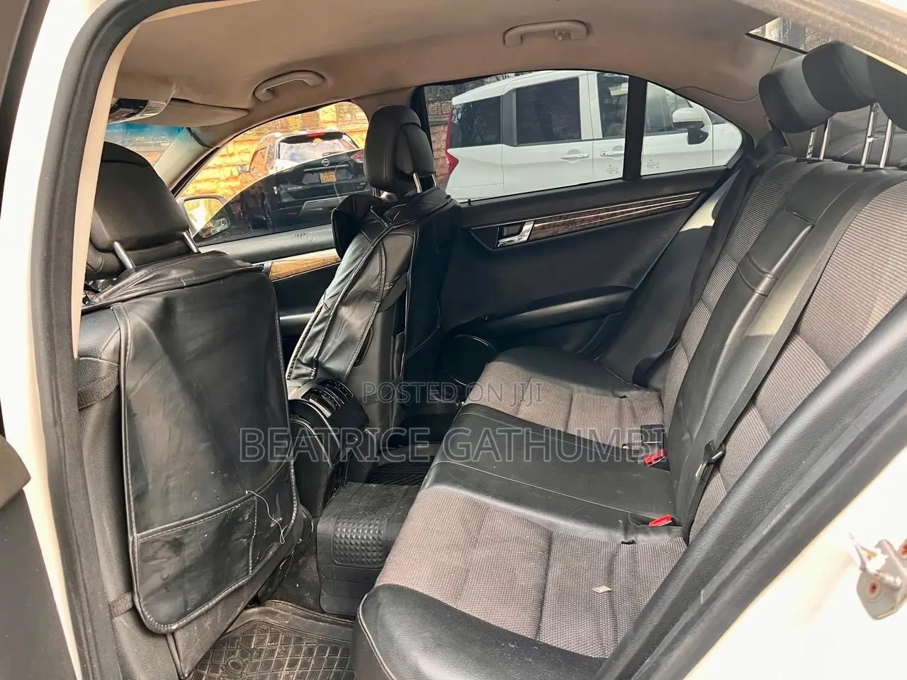 Mercedes-Benz C200 2009 Pearl