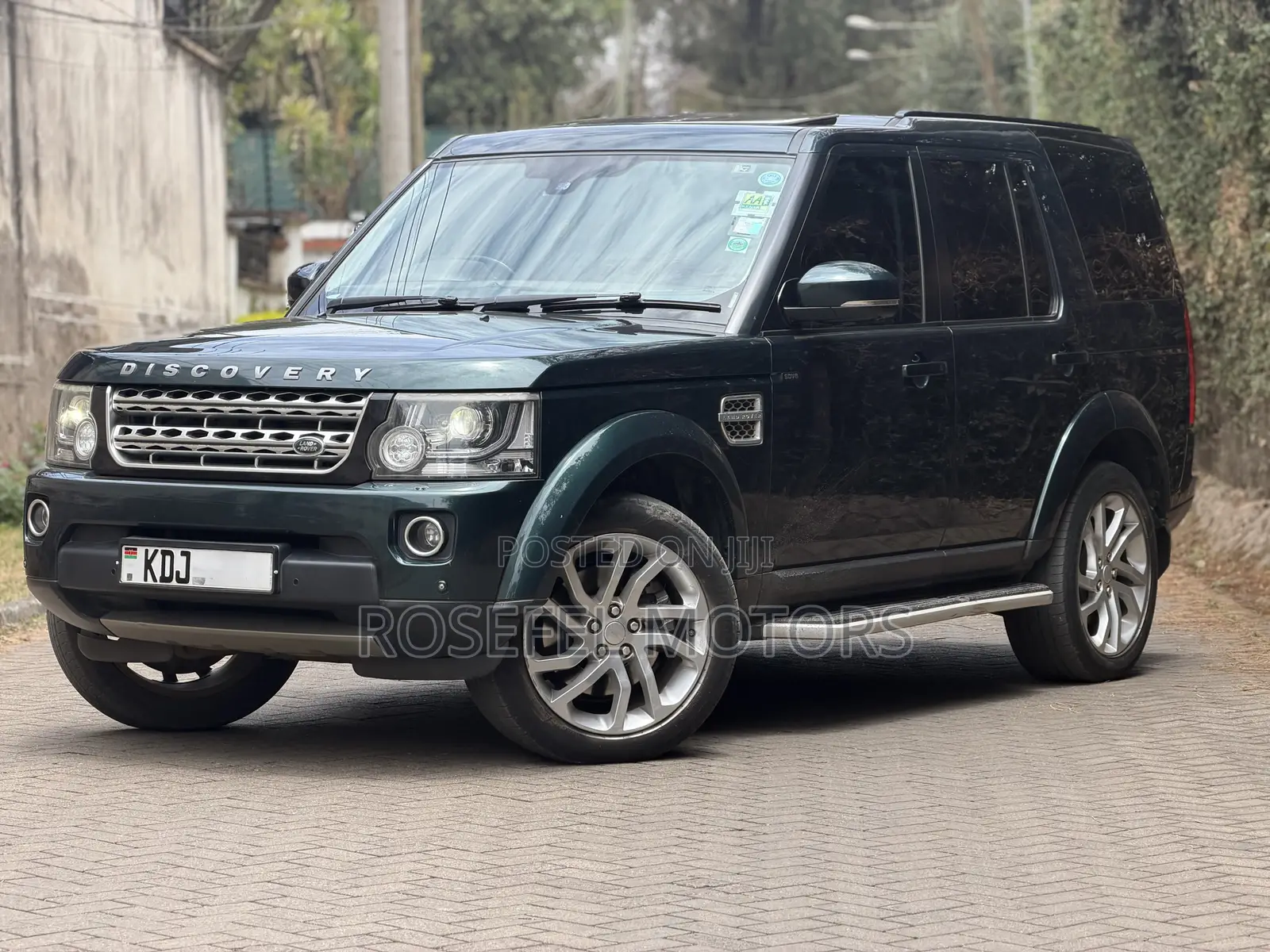 Land Rover Discovery 2015 Green