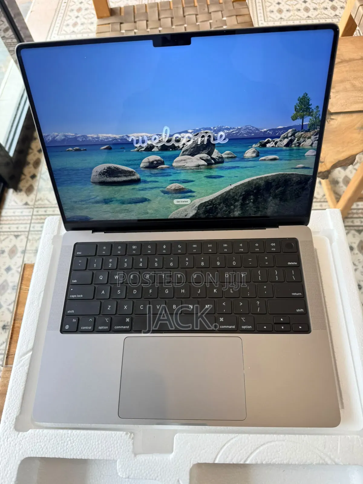 Laptop Apple MacBook Pro 2021 M1 16GB Apple M1 Pro SSD 512GB