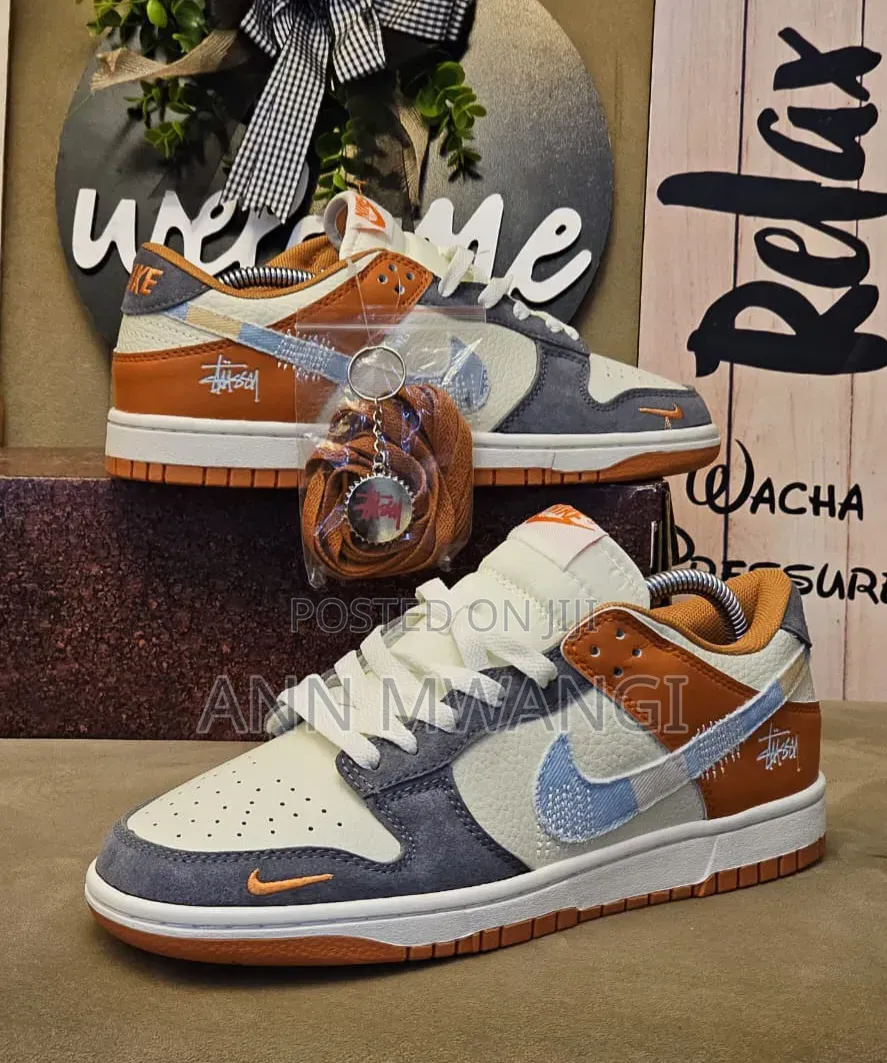 Dunk Low Stussy