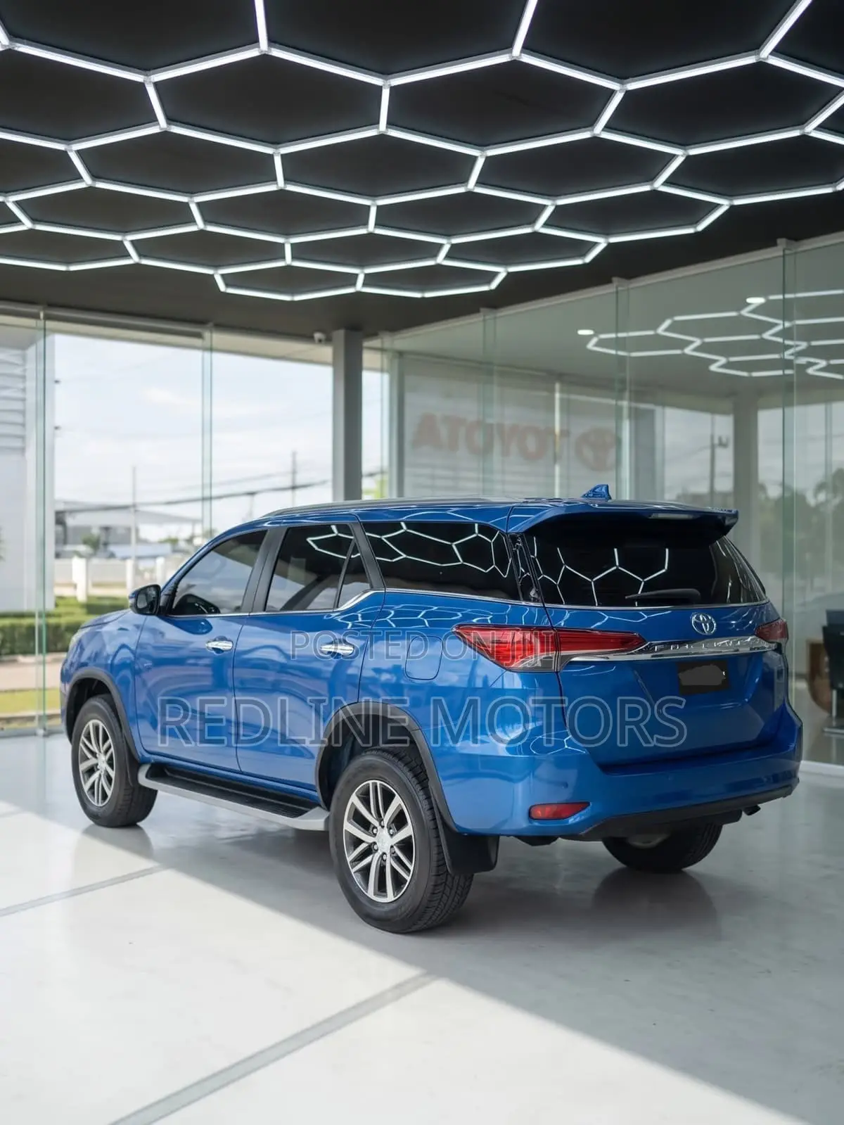 Toyota Fortuner 2.8 D AWD 2019 Blue