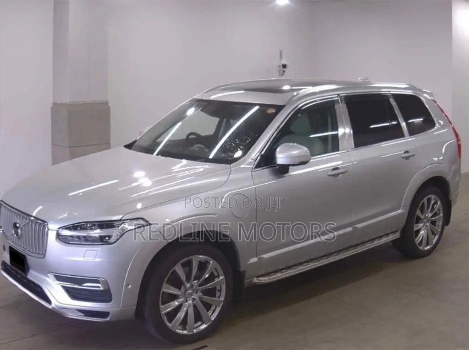Volvo XC90 T6 Momentum AWD 2019 Silver