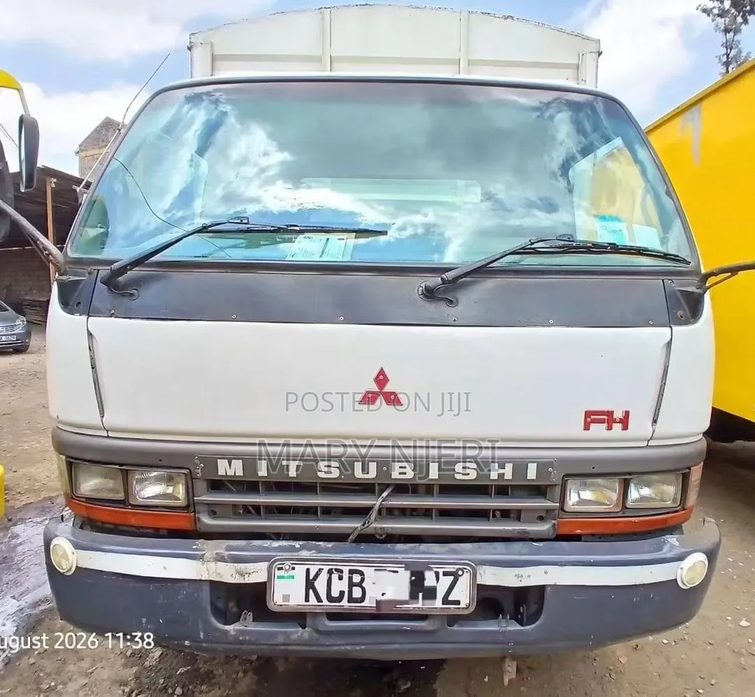 Mitsubishi Fh215 Lorry 2014 White