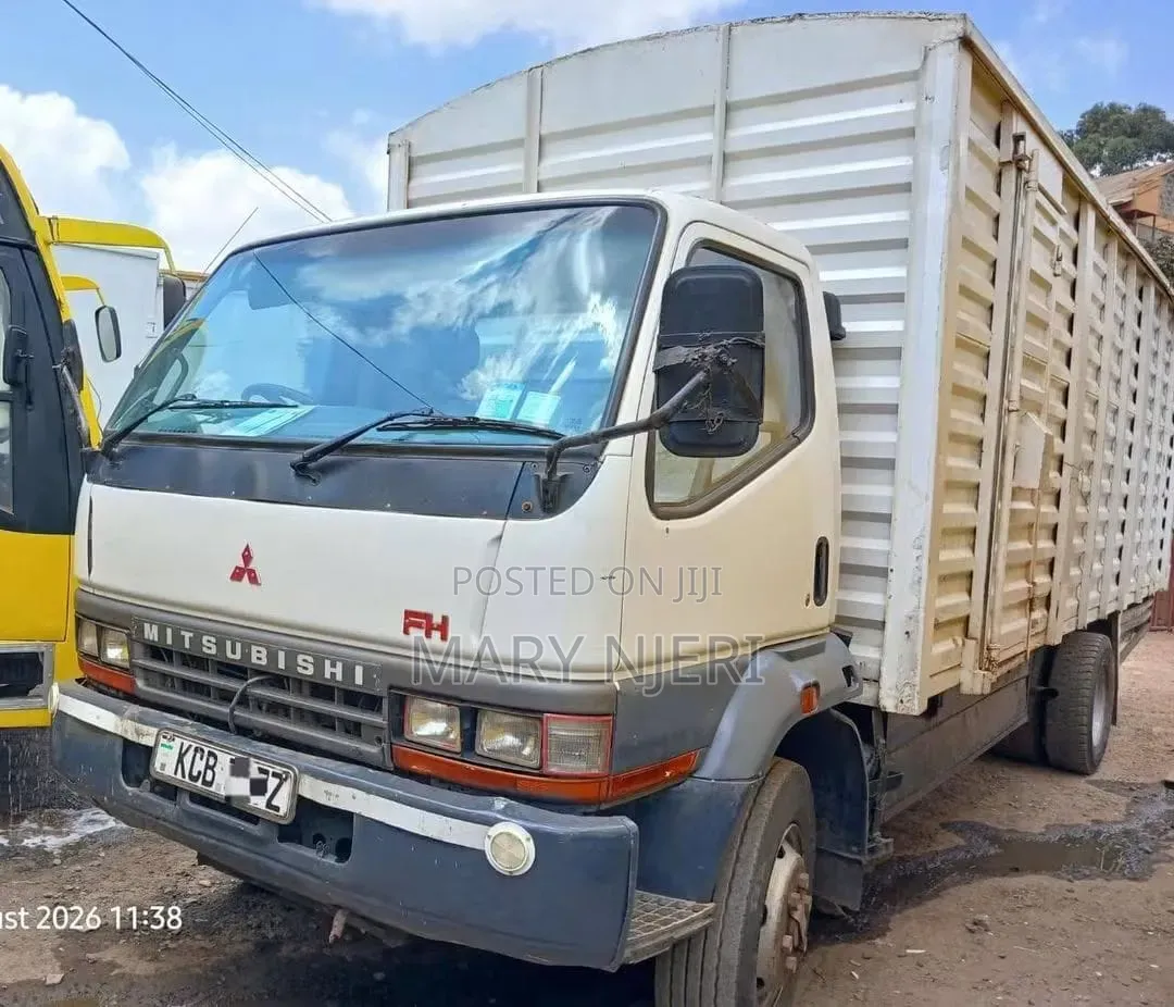 Mitsubishi Fh215 Lorry 2014 White