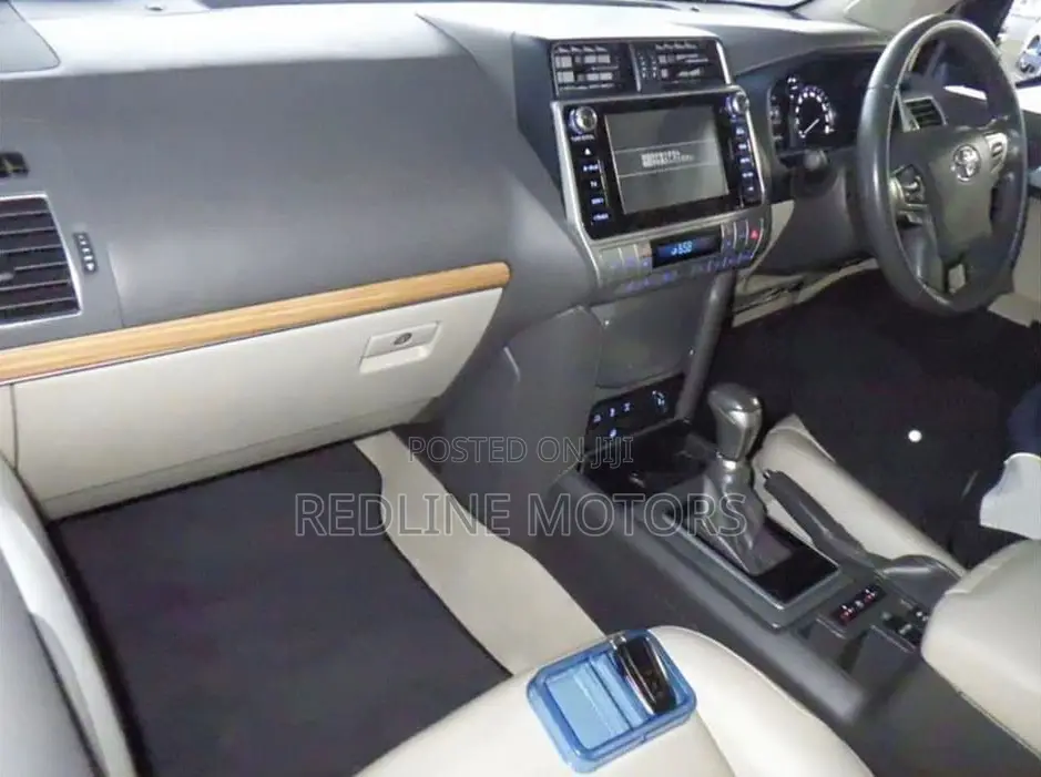 Toyota Land Cruiser Prado 2.8 2019 Ivory