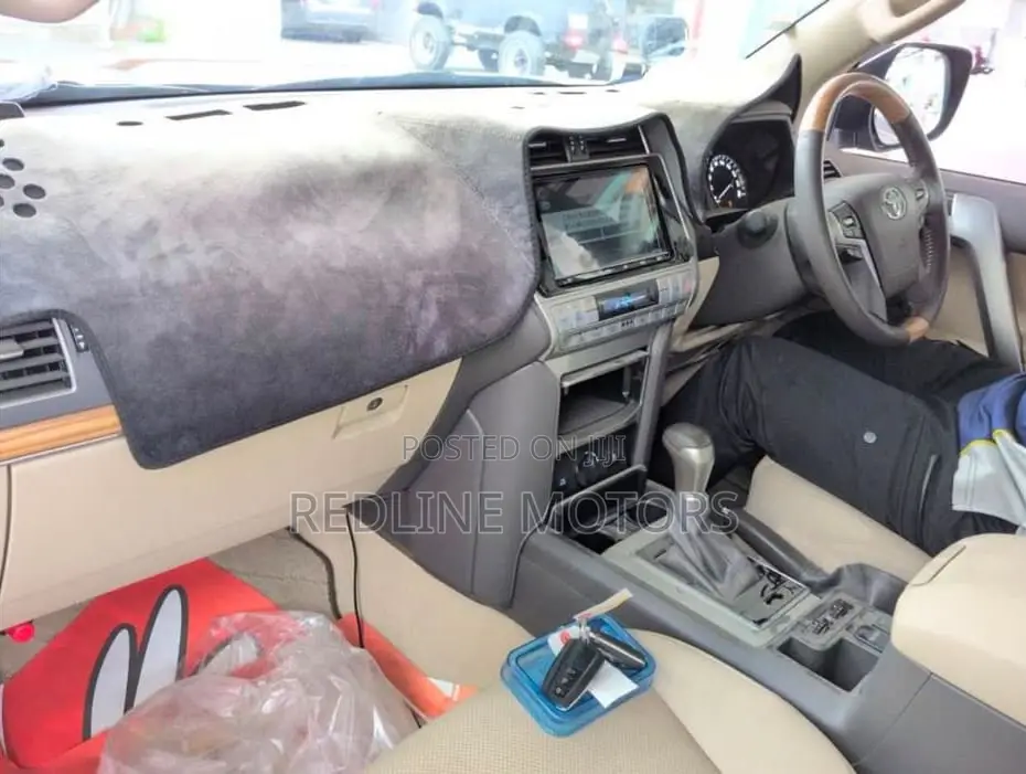 Toyota Land Cruiser Prado 2.7 2020 Ivory