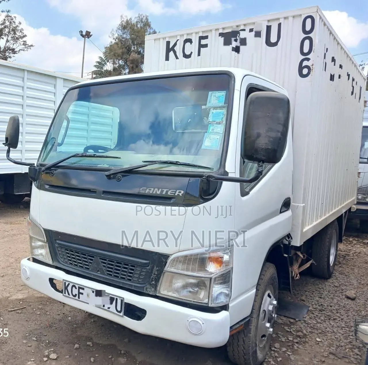 Mitsubishi Canter Short Chassis Canter 2015 White