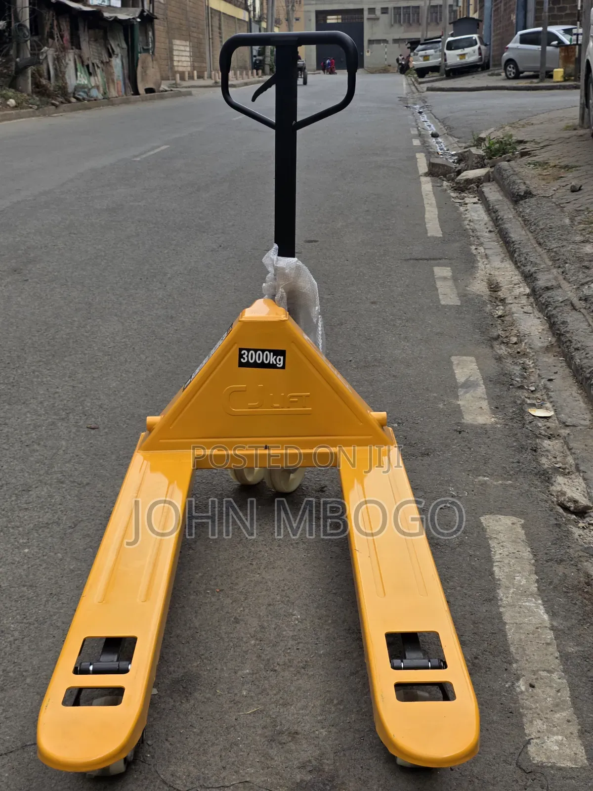 Hand Pallet Truck -3000kg (Manual)