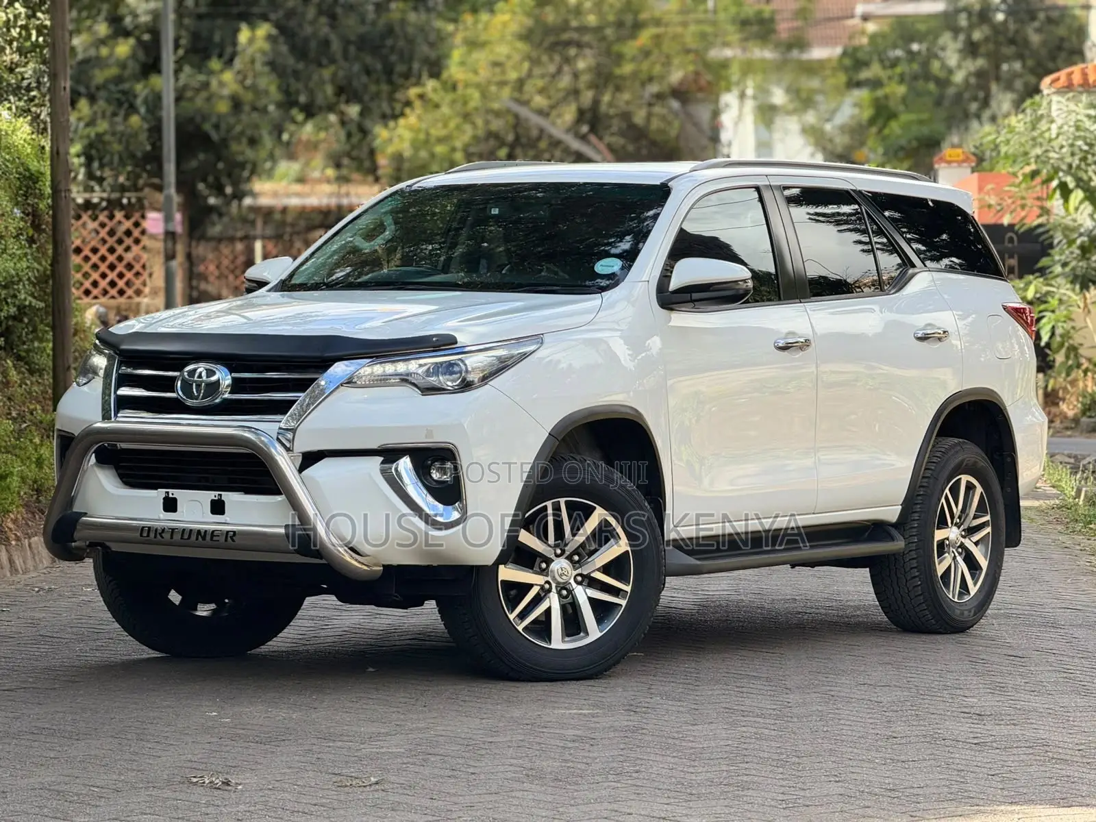 Toyota Fortuner 2019 White