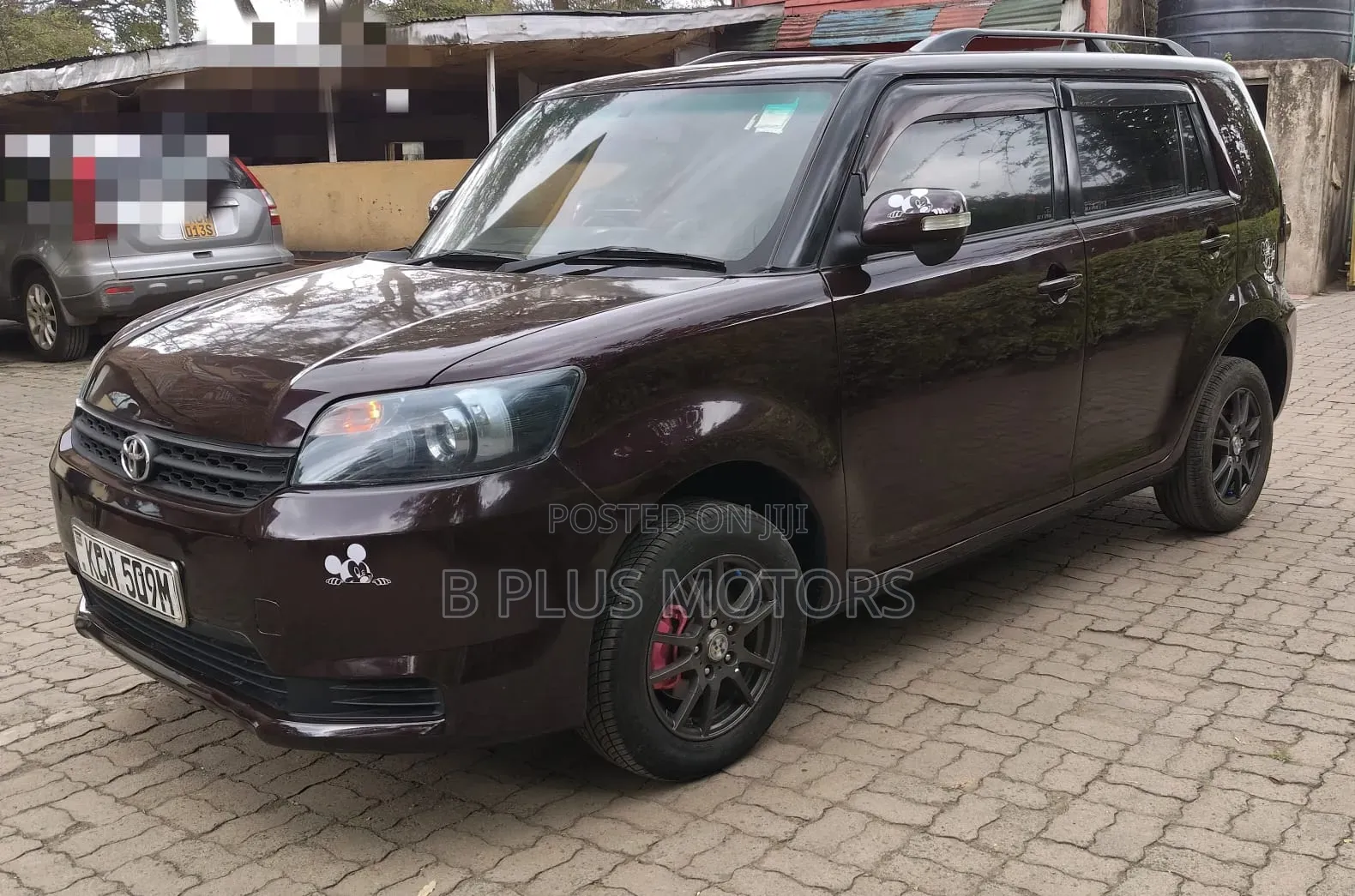 Toyota Corolla Rumion Hatchback 1.5 FWD 2011 Maroon